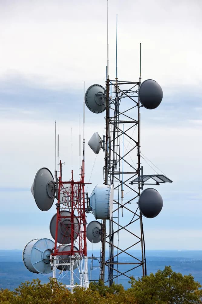 esmt-reseaux-infrastructures-vsat-fibre-optique-cisco